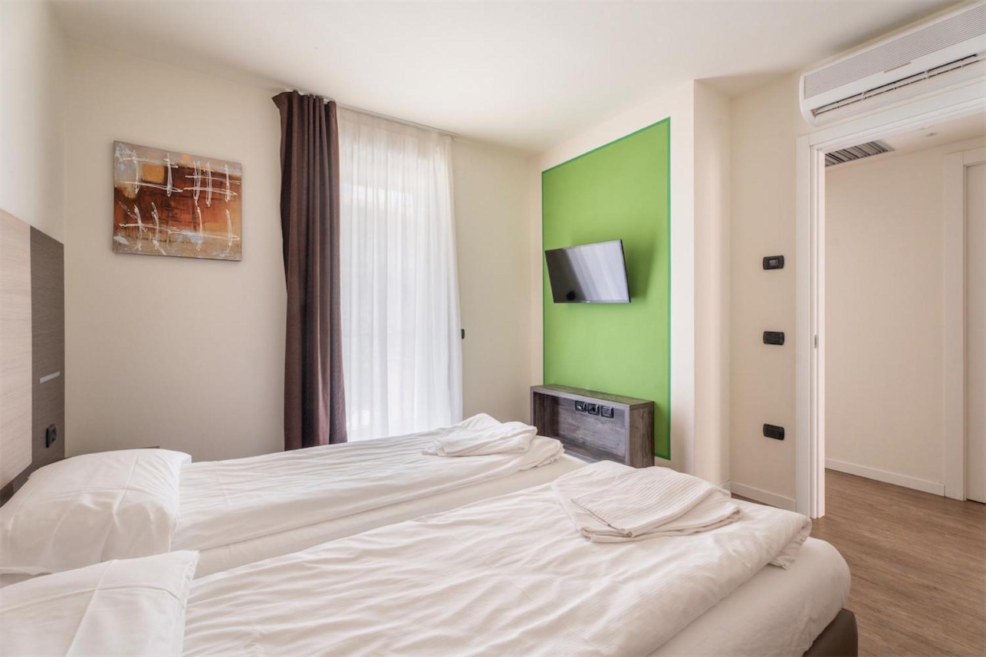 Residence Maroadi Torbole Sul Garda Eksteriør billede