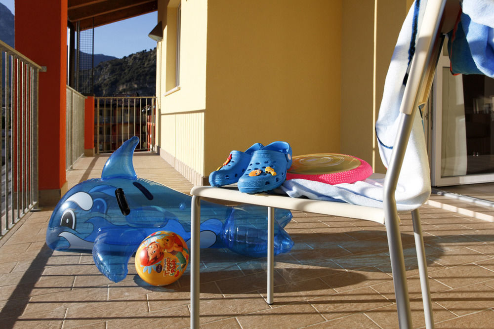 Residence Maroadi Torbole Sul Garda Eksteriør billede